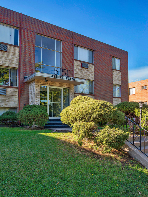 Asbury Plaza front angle 1mg