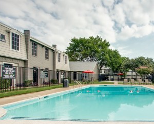 Courtyards on Glenview
