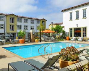 Miro Apartments in Santa Fe Springs