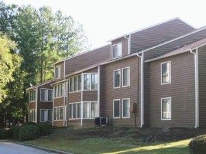 3400 Club Apartments