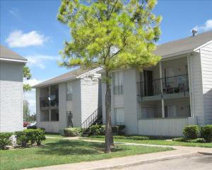 Winding Trails Apartments in Houston