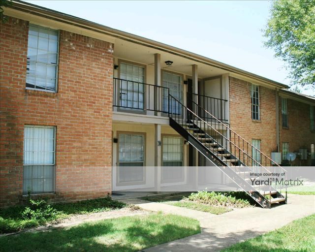 Village at Uvalde in Houston