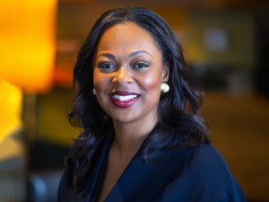 Stephanie Williams directs the operations and an array of specialized initiatives for an apartment portfolio of 77,000 units across over 265 properties in the Northeast, Mid-Atlantic, Midwest and Southern regions