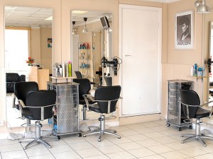 Some hair salons at senior housing facilities are beginning to have limited openings. Image by Positive_Images via Pixabay.com