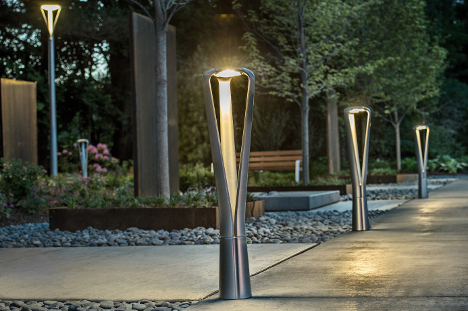 2015.0713.ProdIntro.LandscapeForms.FGP-LEDPathAndPedestrianLights.full