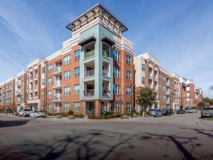 Mustang Station, a 444-unit multifamily in Farmers Branch, Dallas.