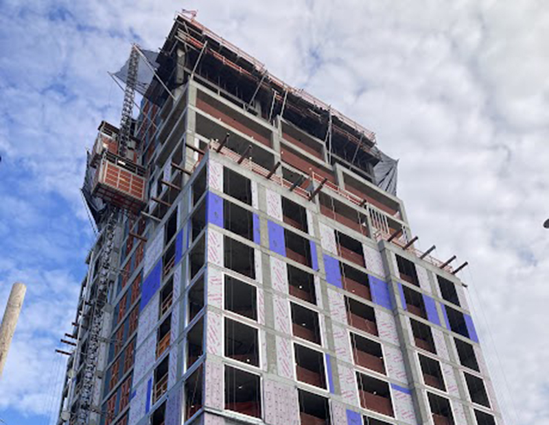 N.Yになります。 Slate, Avenue Realty Capital Top Out 19-Story Brooklyn Build