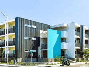 Architect William Krisel designed the modern Chapman Place Apartments. Image courtesy of Thorofare Capital Inc.