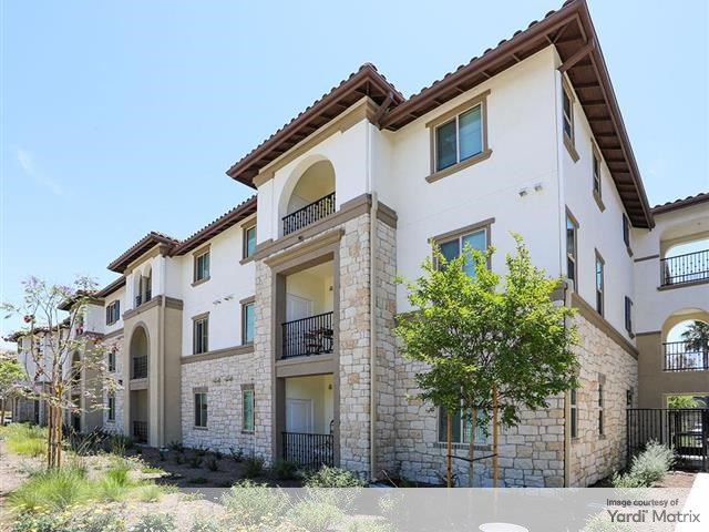 Exterior shot of The Landing at Arroyo, a multifamily community in Simi Valley, Calif.
