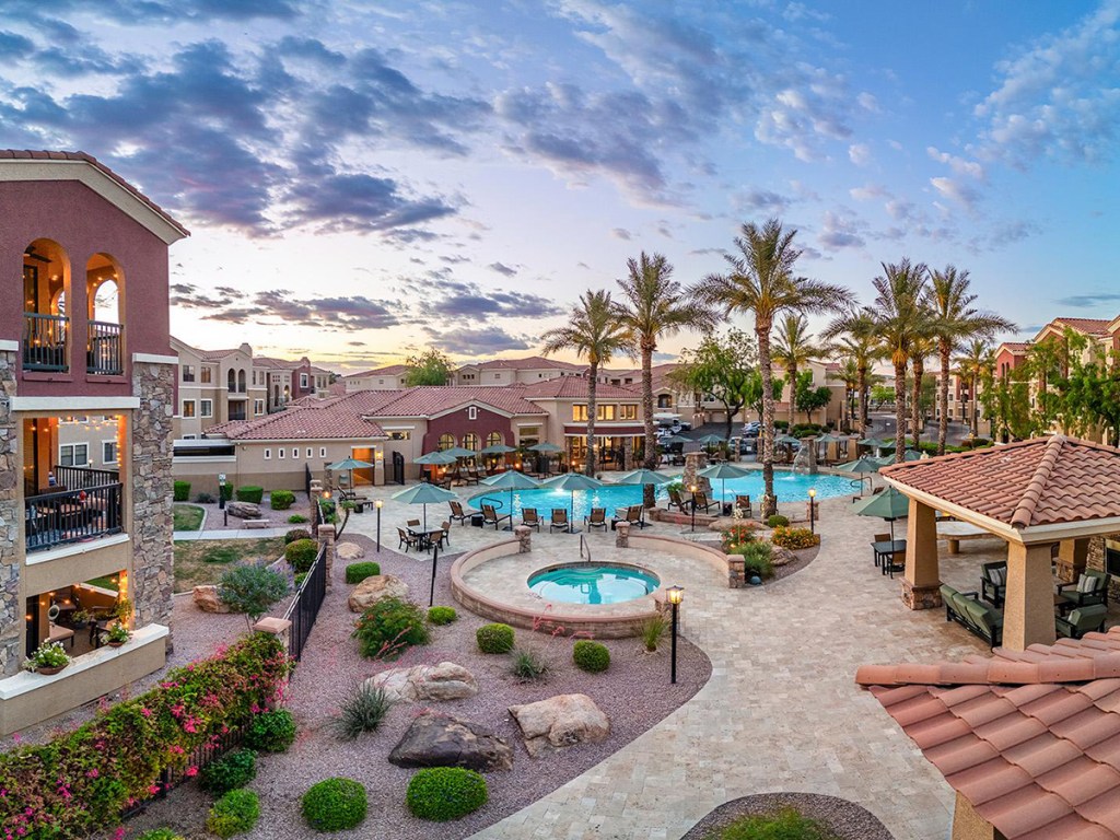 MHN transactions Desert Club. Image courtesy of Institutional Property Advisors