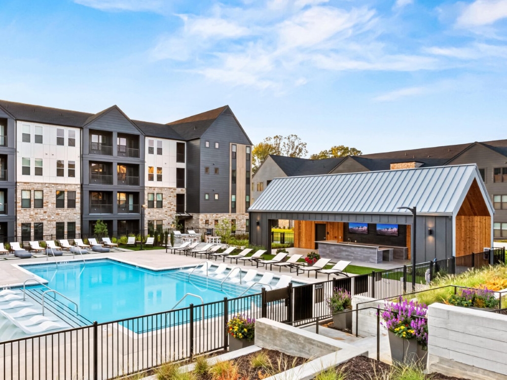 Exterior shot of OSLO Apartments in Fairburn, Ga.