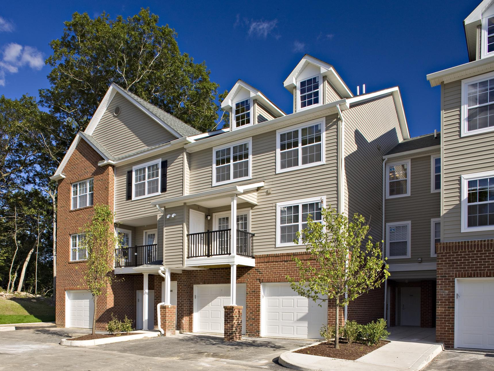Exterior shot of one of Huntington Townhome's cottages. The community is in Shelton, Conn.