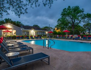 Valley Oaks Apartments in Hurst, Texas, one of the properties in the portfolio recapitalization with StepStone Group Real Estate