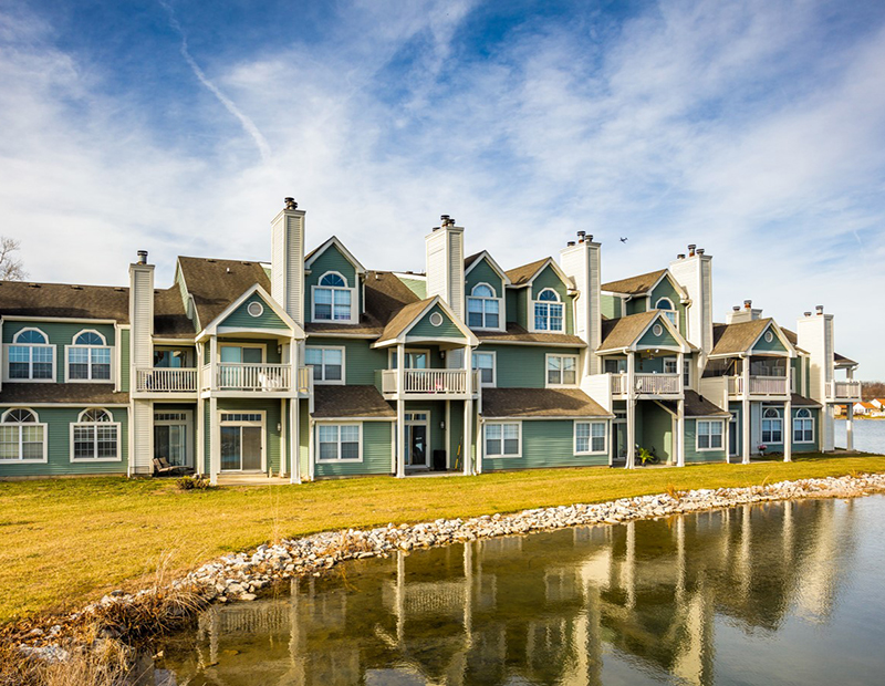 The Island Club Apartments in Indianapolis