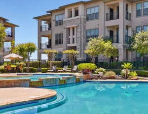 Knightvest Capital acquires the Verandas at Cityview in Fort Worth.