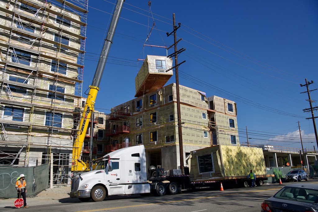 Main Street Apartments is a workforce and affordable housing development near downtown Los Angeles. Designed by AO, the seven-story project, slated for completion in 2025, has 376 studio and one-bedroom units that were designed for modular construction.