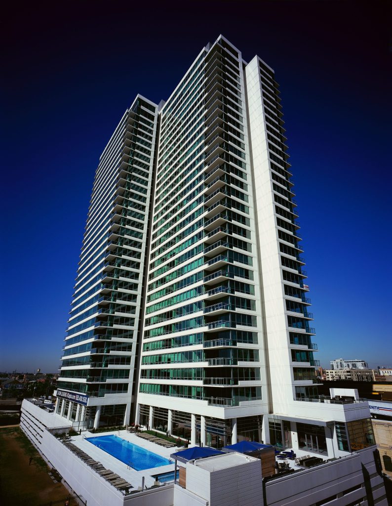 K2 Apartments is a Class A, 386,249 square-foot property with 496 units across 34 stories in Chicago.