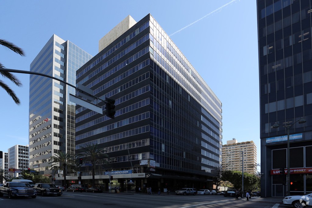 In 2007, Jamison Properties purchased 3540 Wilshire Blvd. in Los Angeles, a Class B office property, for $37 million in an off-market transaction. The Koreatown property was built in 1957. Image courtesy of Corbel Architects