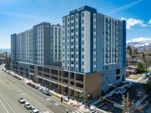 Aerial shot of The Dean Reno, a student housing community serving the University of Nevada, Reno