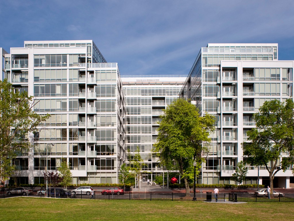 WestEnd25 exterior