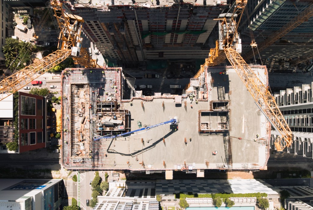 Exterior shot of 600 Miami Worldcenter, under construction.