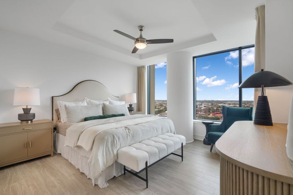 An image of a bedroom in an apartment at Hanover Buffalo Bayou.