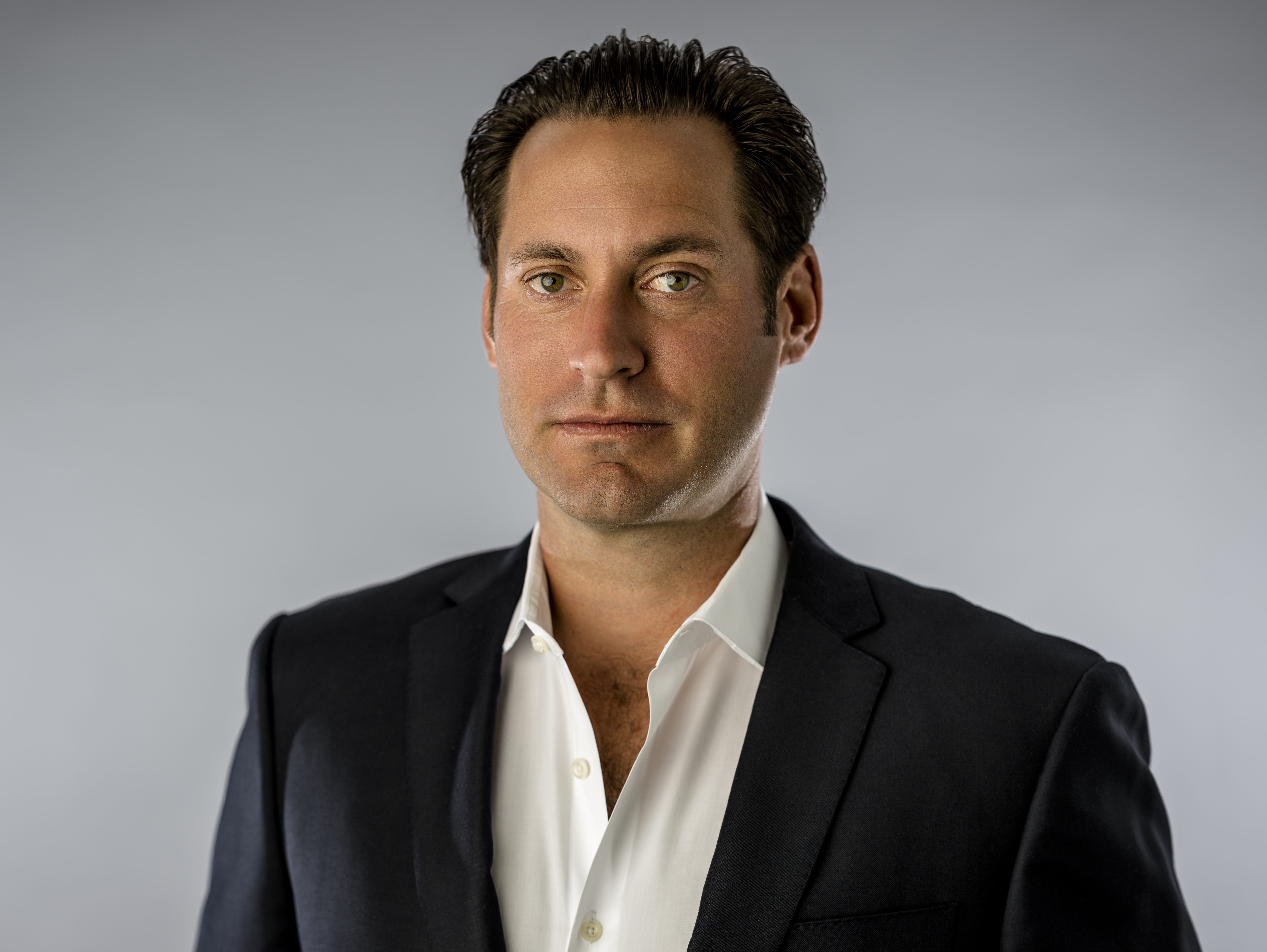 headshot of Jon Paul Pérez