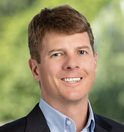 Headshot of Justin Land