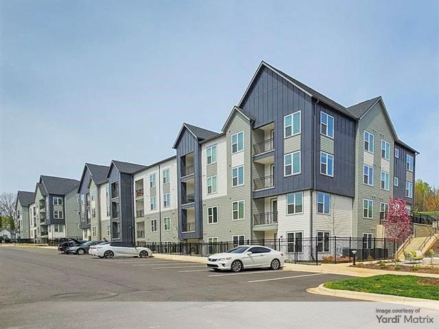 Exterior shot of Axis at the Park, a 348-unit community in Charlotte, N.C.