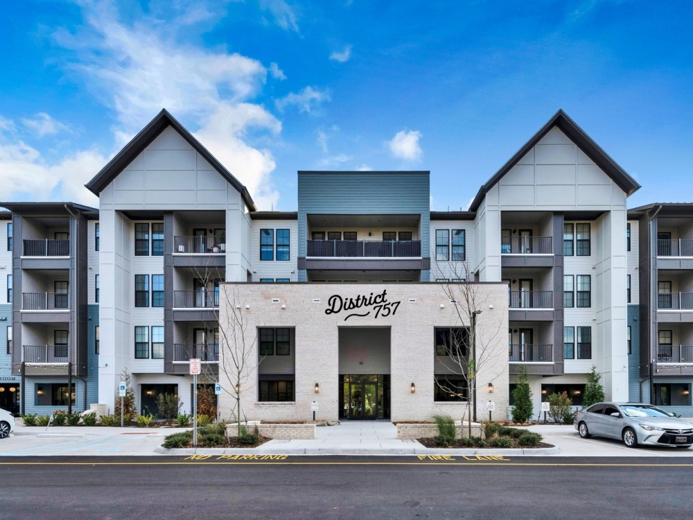 Exterior shot of Livano Norfolk/District 757, a community in Norfolk, Va.