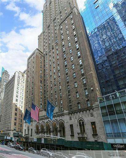 Exterior shot of FOUND Study Turtle Bay, a student community in Midtown Manhattan.