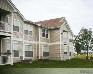 Exterior shot of Mallard Point Apartments, a community in Channahon, Ill.