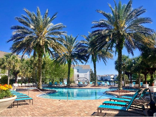 Pool-side shot of Vinoy at St. John, a multifamily community in Jacksonville, Fla.