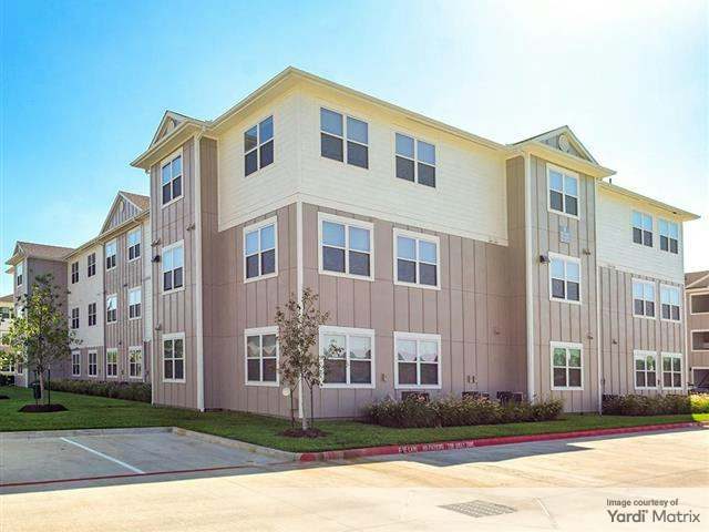 Exterior shot of Allora Bear Creek, a community in Houston.