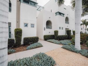 Exterior shot of Dylan Point Loma Apartments, a 180-unit multifamily community in the Point Loma area, San Diego.