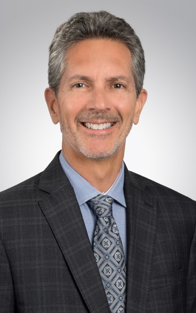 A photo of Vince Norris.