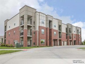 Exterior shot of Apex at Twin Creek, a 240-unit community in Bellevue, Neb.