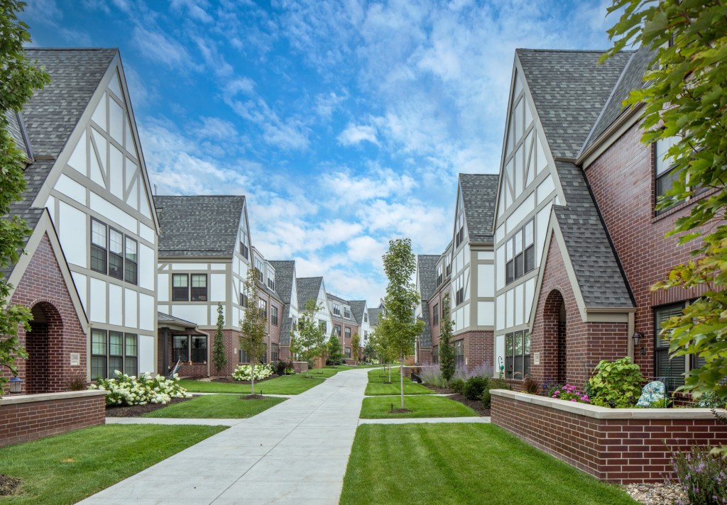 Bungalows at the Lake in Papillion, Neb.