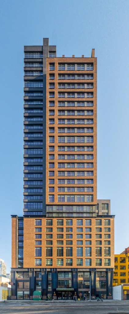  photo of Henry Hall, a 33-story, 225-unit luxury multifamily tower at 525 W. 38th St. in the Hudson Yards neighborhood in Manhattan. Amstar Group LLC of Denver acquired the property from a Shorenstein Investment Advisors and Dreamscape Cos. joint venture. 