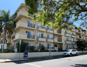 Exterior of 11911 Mayfield Ave, in Brentwood