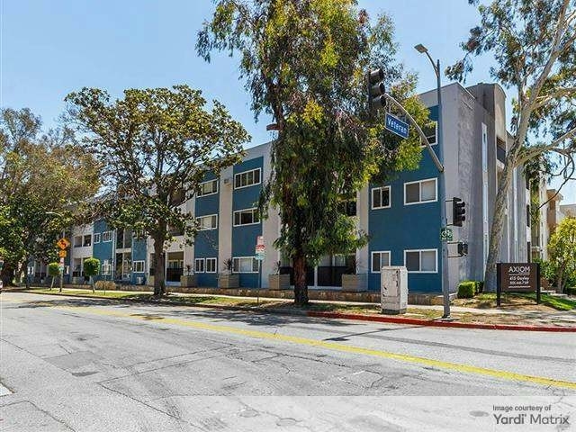 Exterior shot of Axiom Westwood, a student housing portfolio in Los Angeles.