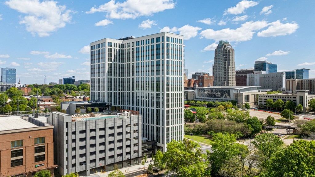 photo of Maeve, a newly built 20-story, 297-unit luxury community built by Capital Square in the Warehouse District of Raleigh, N.C. Capital Square has refinanced the property with a 5 million bridge loan from TPG Real Estate Finance that was arranged by Walker & Dunlop. Image courtesy of Capital Square.