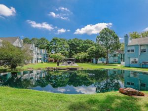 Royal Pointe Apartments, a 208-unit multifamily community in Virginia Beach, Va. that was acquired by Bonaventure for $39.5 million.