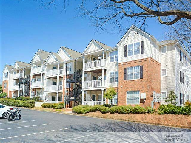 Exterior shot featuring one of Tramore Village's buildings. The multifamily property is in Austell, Ga.