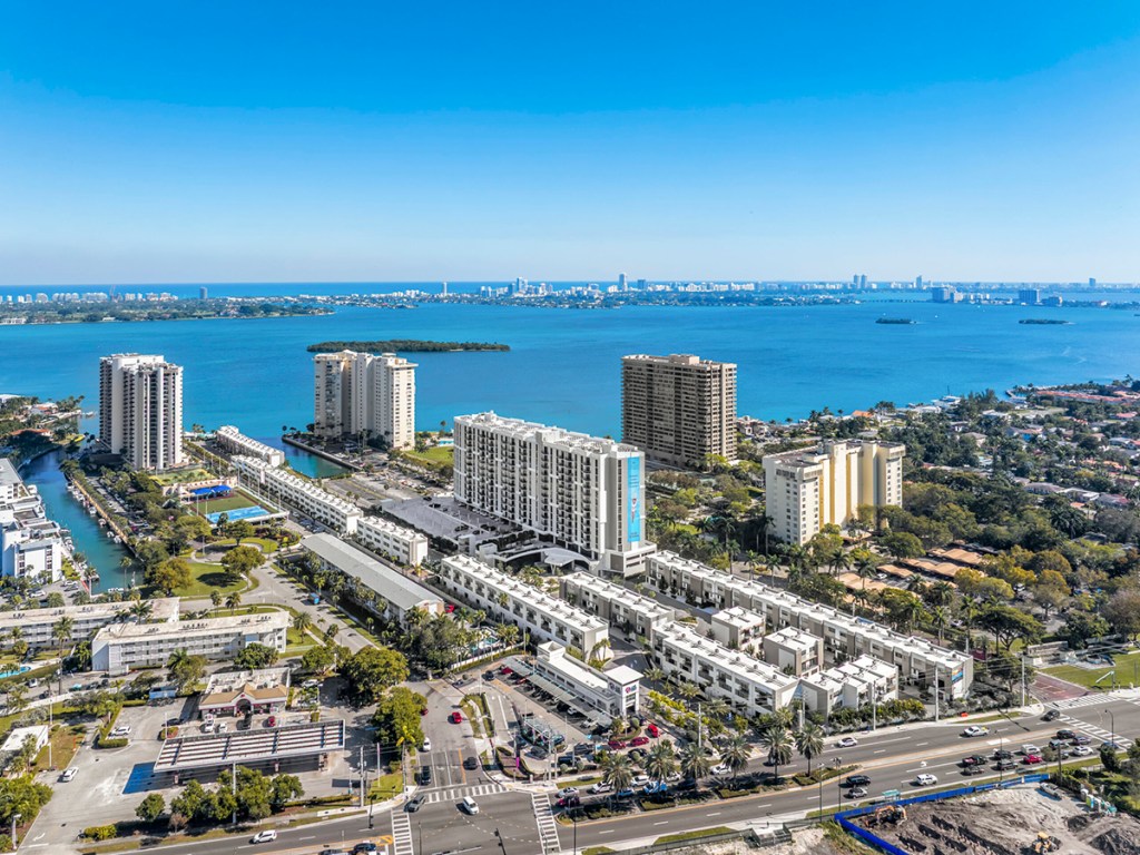 Biscayne Shores