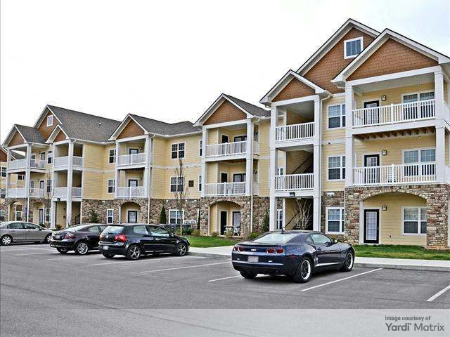 Exterior shot of a 15-building multifamily community known as Camden Franklin in Franklin, Tenn.