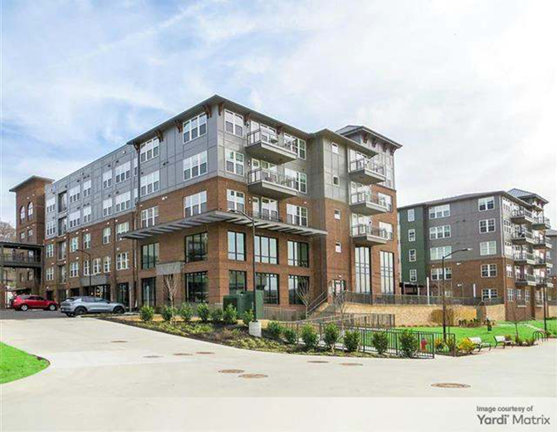 Exterior of multifamily property in Knoxville, Tenn.