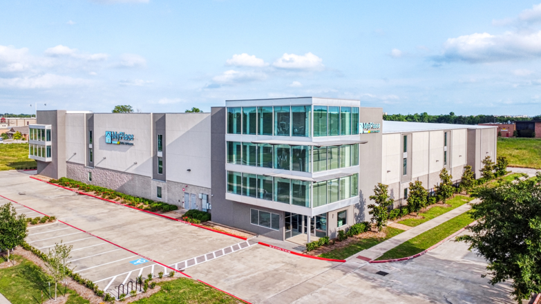 Exterior shot of a MyPlace Self Storage facility in Sugar Land, Texas
