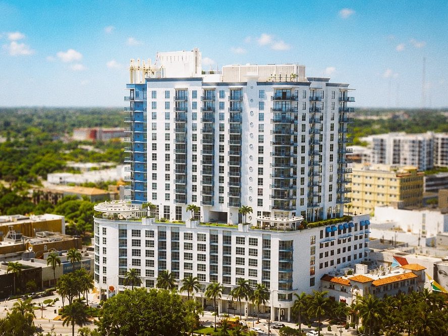 Exterior image of 1818 Park, a multifamily building in Hollywood, Fla.