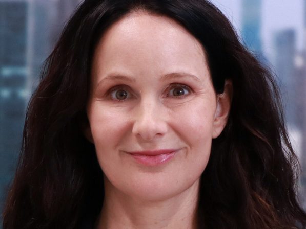 Headshot of Heitman Managing Director & Head of Portfolio Management Jennifer Boss